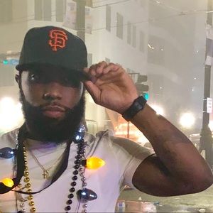 Meet your Posher, Christopher